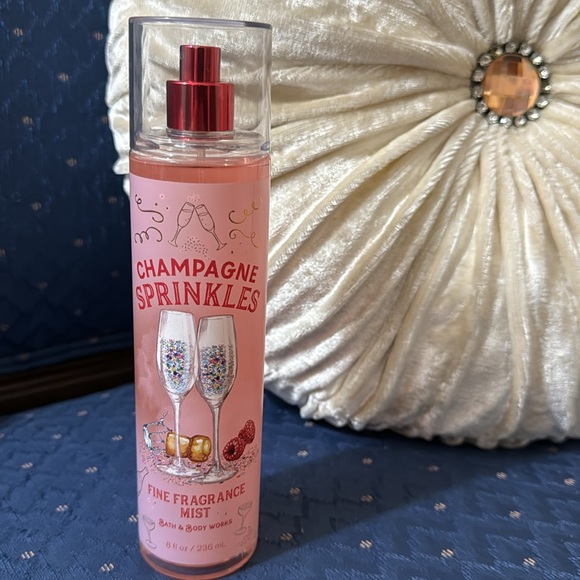 BATH & BODY WORKS SET. . . CHAMPAGNE SPRINKLES SCENT - Picture 3 of 6